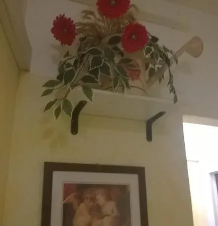 Bed Il Faro Alojamento de Acomodação e Pequeno-almoço 3*